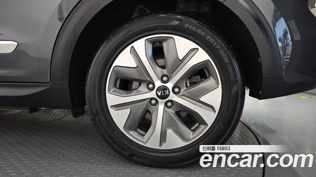 Kia Niro EV Noblesse 2019 — фото 27