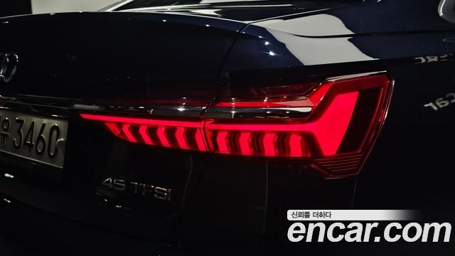 Audi A6 (C8) 45 TFSI Premium 2021 — фото 29