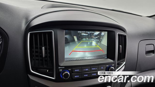 Hyundai Grand Starex Van 3-Seater Smart 2021 — фото 16