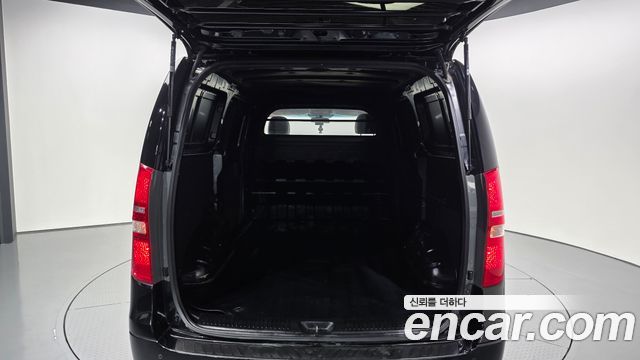 Hyundai Grand Starex Van 3-Seater Smart 2021 — фото 20