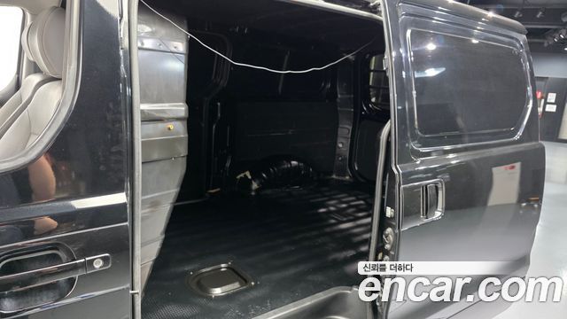 Hyundai Grand Starex Van 3-Seater Smart 2021 — фото 26