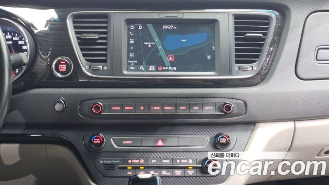 Kia Carnival 9-Seater Prstige 2019 — фото 15