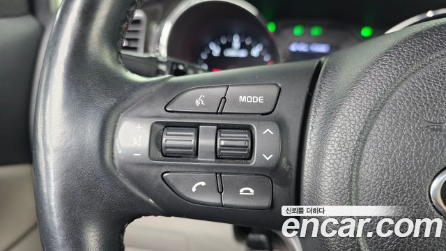 Kia Carnival 9-Seater Prstige 2019 — фото 18
