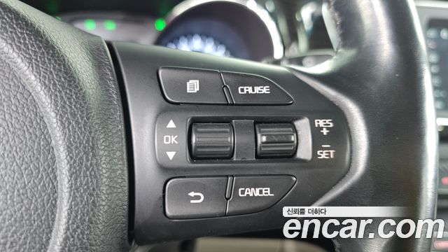 Kia Carnival 9-Seater Prstige 2019 — фото 19