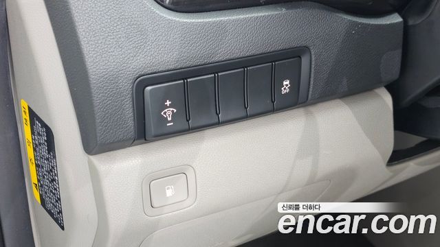 Kia Carnival 9-Seater Prstige 2019 — фото 29