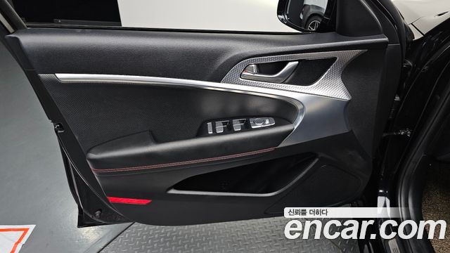 Genesis G70 Gasoline 2.0T 4WD 2021 — фото 30