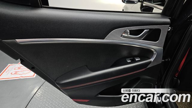 Genesis G70 Gasoline 2.0T 4WD 2021 — фото 31