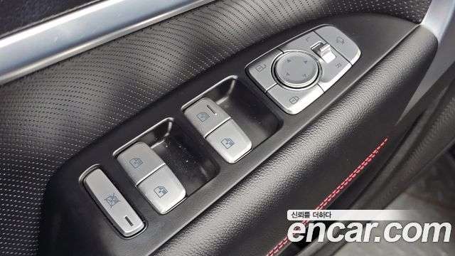 Genesis G70 Gasoline 2.0T 4WD 2021 — фото 33