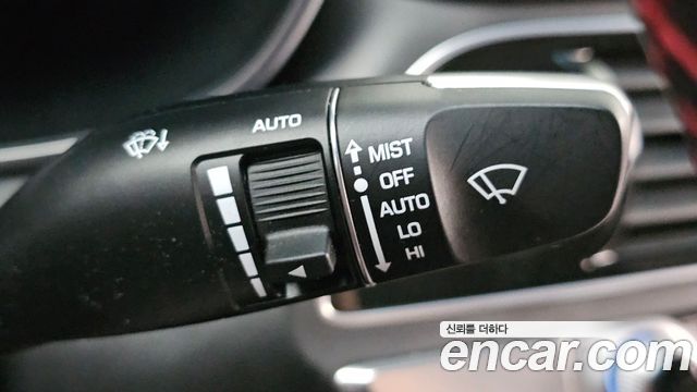 Genesis G70 Gasoline 2.0T 4WD 2021 — фото 39