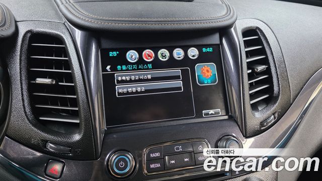 Chevrolet Impala 2.5 LT 2017 — фото 17