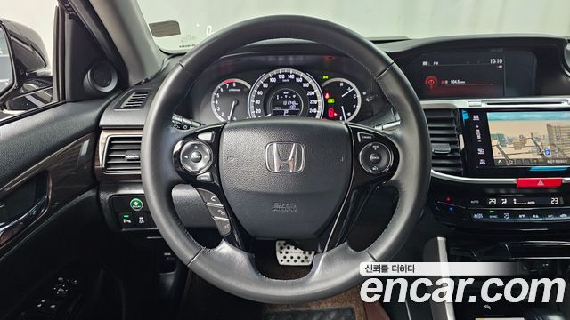 Honda Accord 2.4 9th 2017 — фото 13