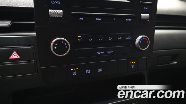 Hyundai Staria Cargo 3-Seater Modern 2022 — фото 18