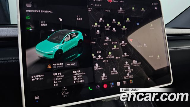 Tesla Model Y RWD 2025 — фото 14
