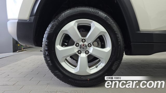 Jeep Compass (II) 2.4 Limitied AWD 2019 — фото 5