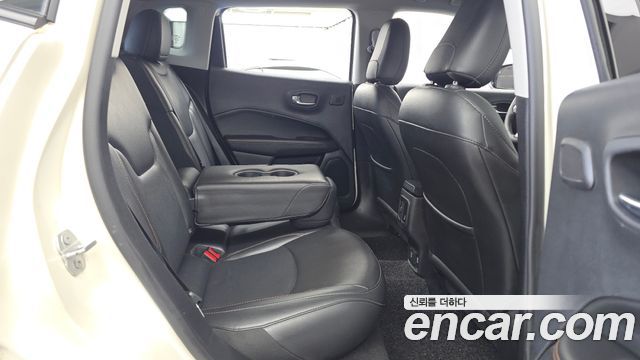 Jeep Compass (II) 2.4 Limitied AWD 2019 — фото 12