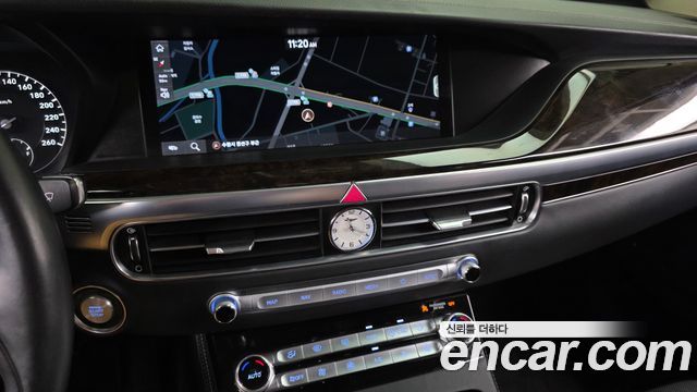 Genesis G90 3.3 T AWD Premium Luxury 2019 — фото 13