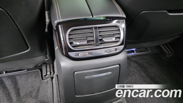 Genesis G90 3.3 T AWD Premium Luxury 2019 — фото 31