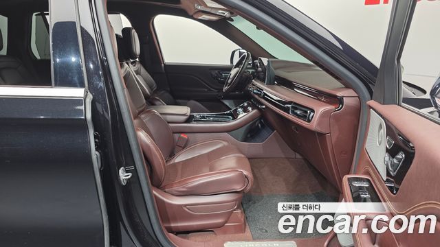 Lincoln Aviator (II) 3.0 Black Label AWD 2021 — фото 10