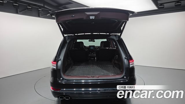 Lincoln Aviator (II) 3.0 Black Label AWD 2021 — фото 20