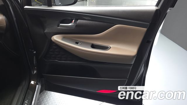 Hyundai Santa Fe Gasoline 2.5T 2WD Prestige 2021 — фото 24