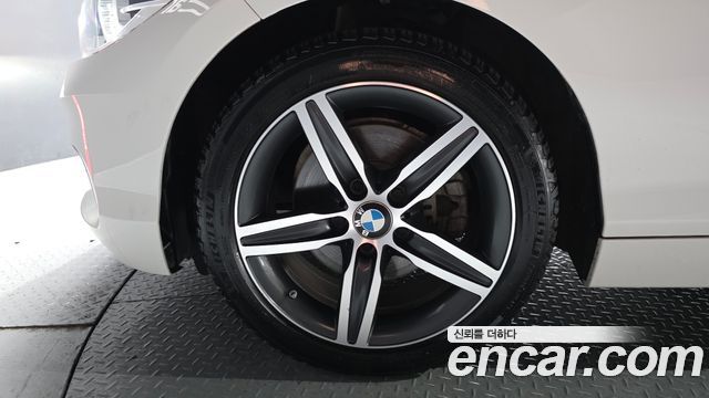 BMW 1 Series (F20) 118d Sport 5Door 2018 — фото 5
