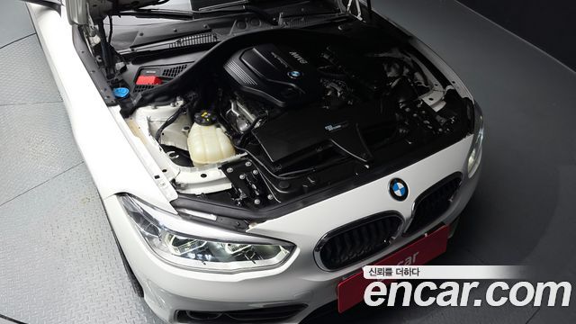 BMW 1 Series (F20) 118d Sport 5Door 2018 — фото 6