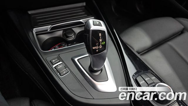 BMW 1 Series (F20) 118d Sport 5Door 2018 — фото 9