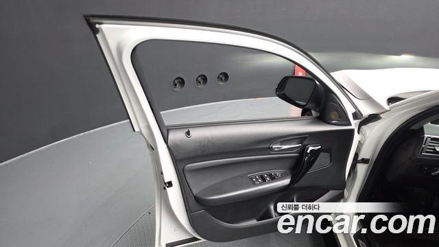 BMW 1 Series (F20) 118d Sport 5Door 2018 — фото 24