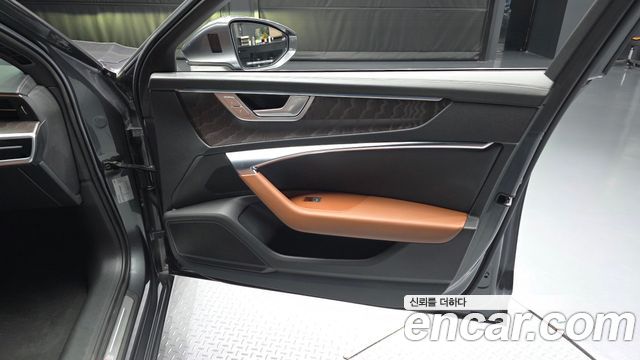 Audi A6 (C8) 45 TFSI Premium 2023 — фото 24