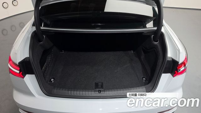 Audi A6 (C8) 45 TFSI Quattro Premium 2023 — фото 17