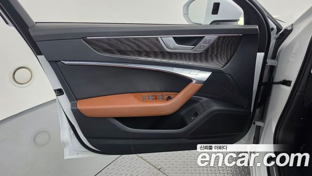 Audi A6 (C8) 45 TFSI Quattro Premium 2023 — фото 24
