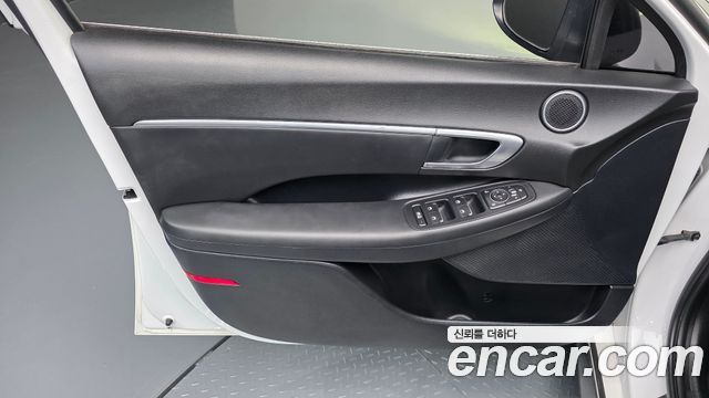 Hyundai Sonata (DN8) 2.0 Premium 2020 — фото 24