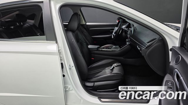 Hyundai Sonata (DN8) 2.0 Premium 2020 — фото 26