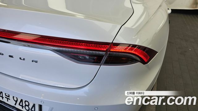 Hyundai Grandeur (IG) 3.0 LPi Premium Choice 2020 — фото 23