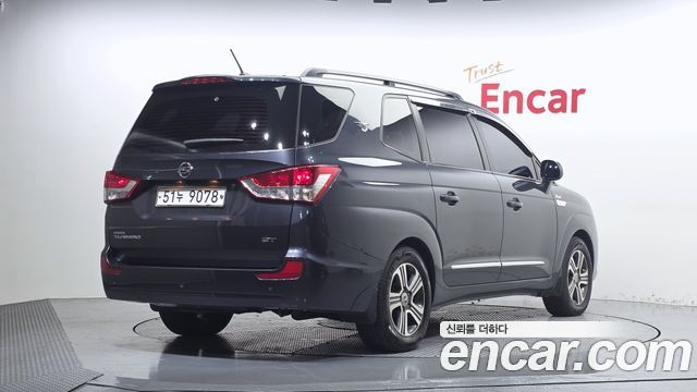 KG Mobility (SsangYong) Korando Turismo 4WD GT 9-seater 2015 — фото 2