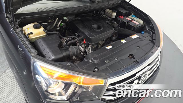 KG Mobility (SsangYong) Korando Turismo 4WD GT 9-seater 2015 — фото 6