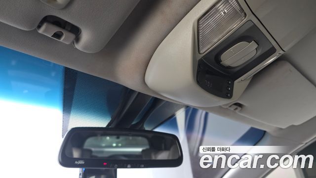KG Mobility (SsangYong) Korando Turismo 4WD GT 9-seater 2015 — фото 17