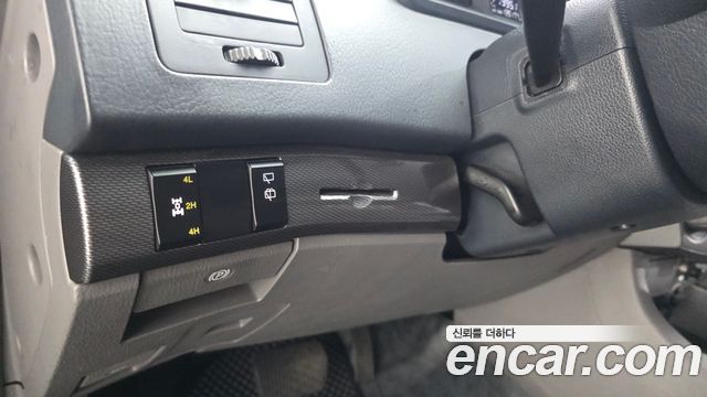 KG Mobility (SsangYong) Korando Turismo 4WD GT 9-seater 2015 — фото 27
