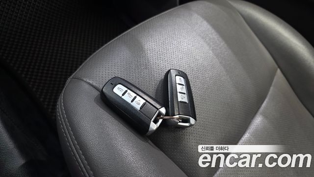 KG Mobility (SsangYong) Korando Turismo 4WD GT 9-seater 2015 — фото 29
