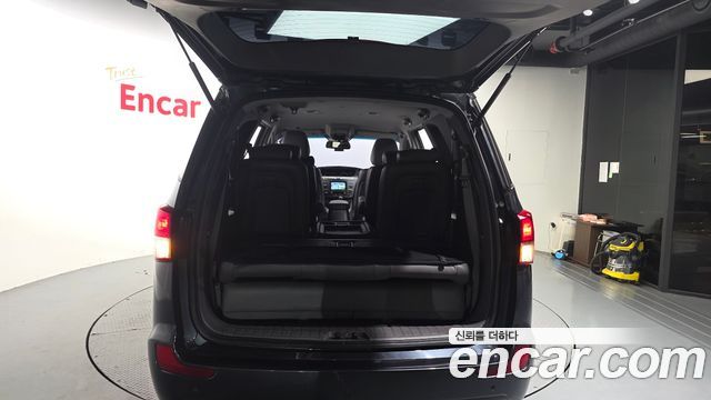 KG Mobility (SsangYong) Korando Turismo 4WD GT 9-seater 2015 — фото 31
