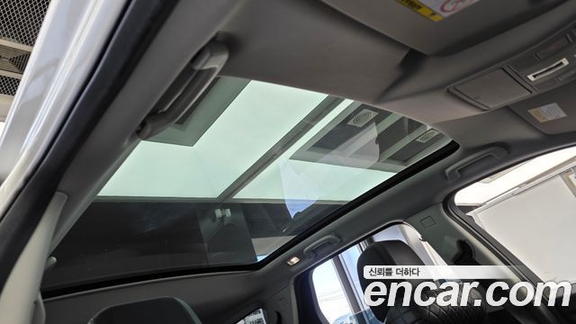 Land Rover Discovery Sport 2.0 TD4 SE (150PS) 2018 — фото 16