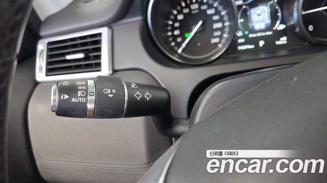 Land Rover Discovery Sport 2.0 TD4 SE (150PS) 2018 — фото 30