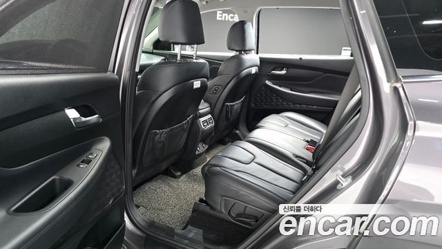 Hyundai Santa Fe Gasoline 2.5T 4WD Prestige 2021 — фото 11