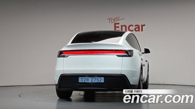 Tesla Model Y RWD 2025 — фото 4