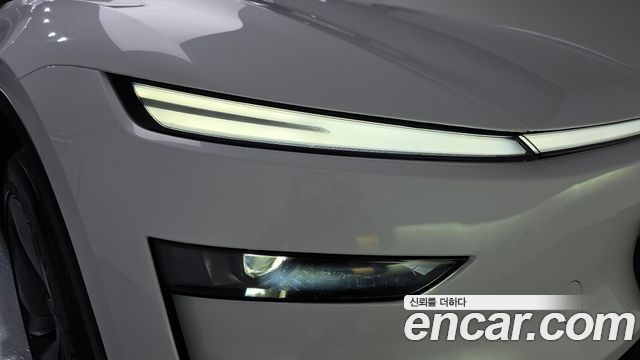 Tesla Model Y RWD 2025 — фото 22