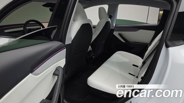 Tesla Model Y RWD 2025 — фото 26