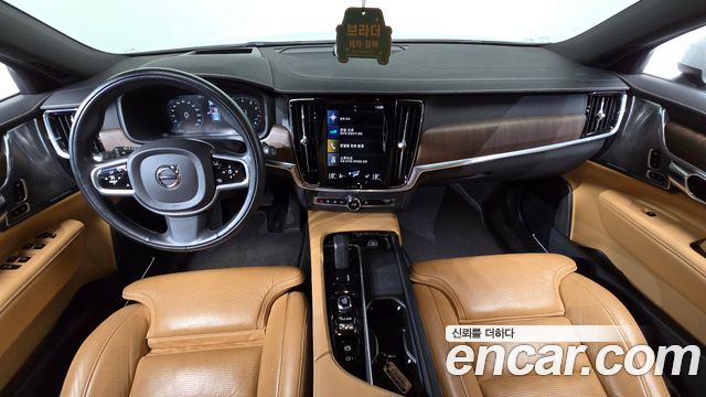 Volvo V90 Cross Country B5 Pro AWD 2021 — фото 7
