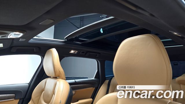 Volvo V90 Cross Country B5 Pro AWD 2021 — фото 16