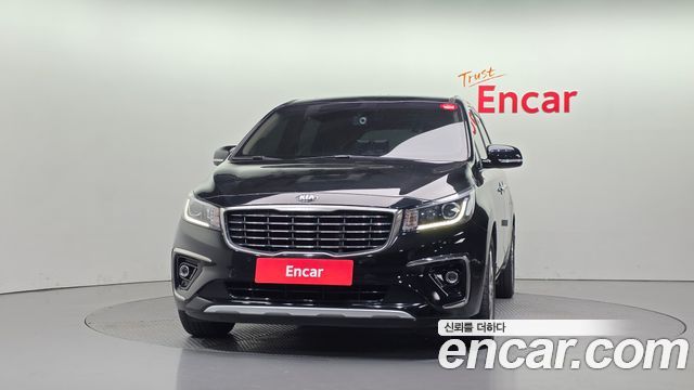 Kia Carnival 9-Seater Prstige 2019 — фото 3