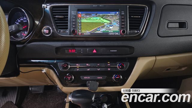 Kia Carnival 9-Seater Prstige 2019 — фото 14